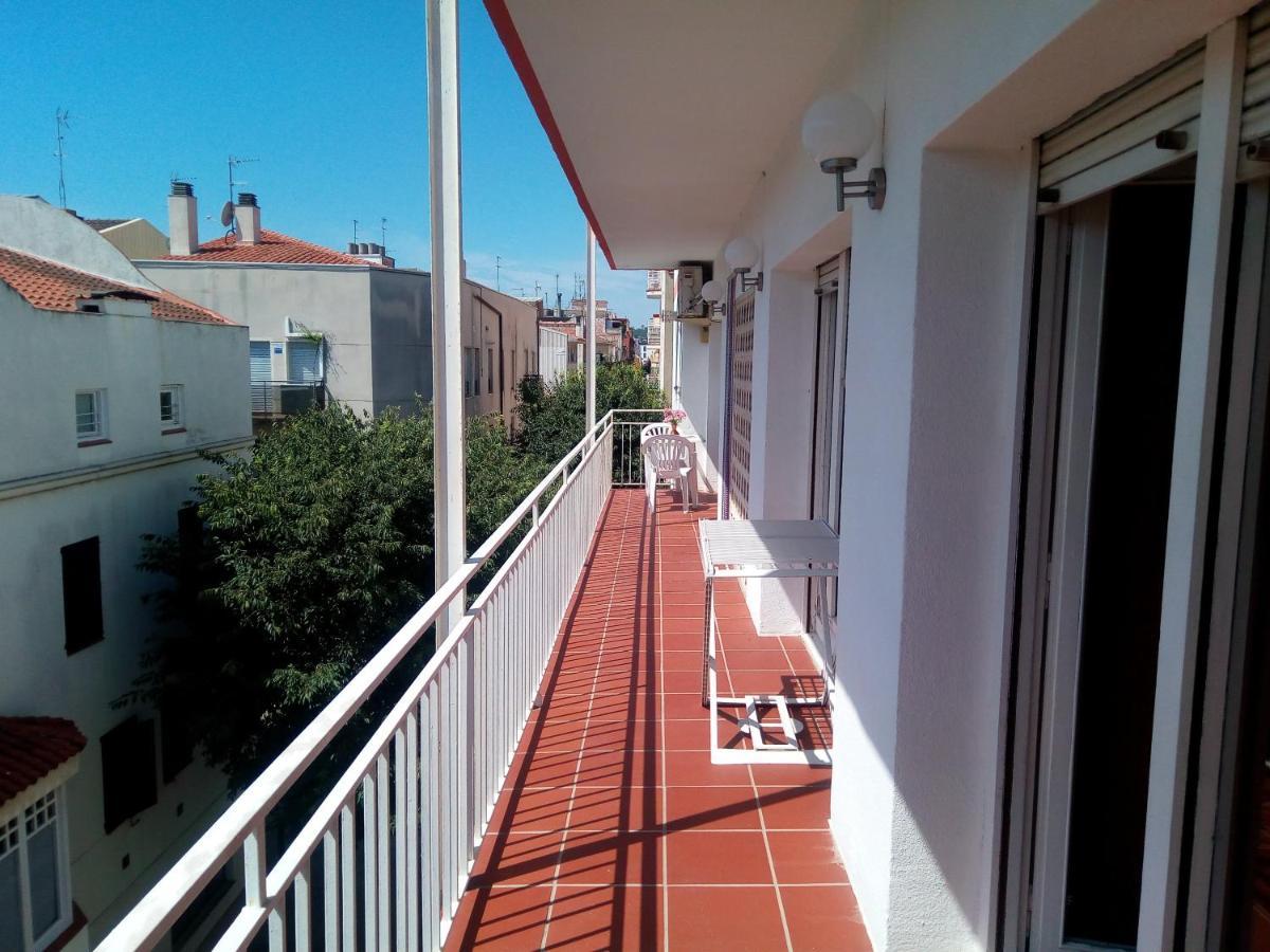 Апартаменты Calella De La Costa Экстерьер фото